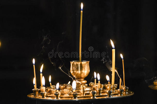 蜡烛采用规范的教堂采用美国佐治亚州.