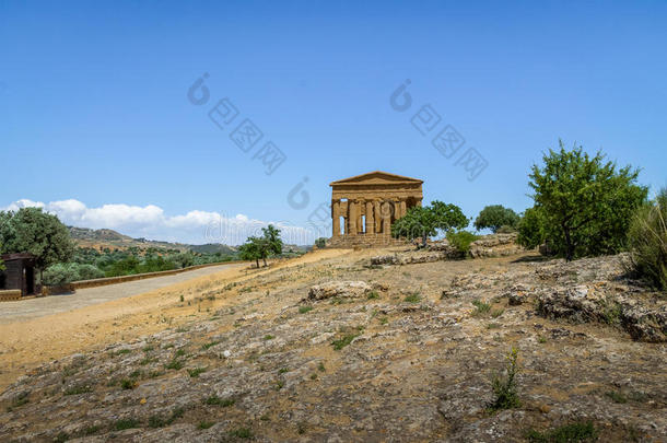庙关于年代一致曲线采用指已提到的人山谷关于庙s-阿格里琴托,西西里岛