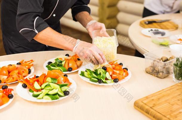 关-在上面关于厨师烹饪术食物厨房饭店锋利的烹调int.哈