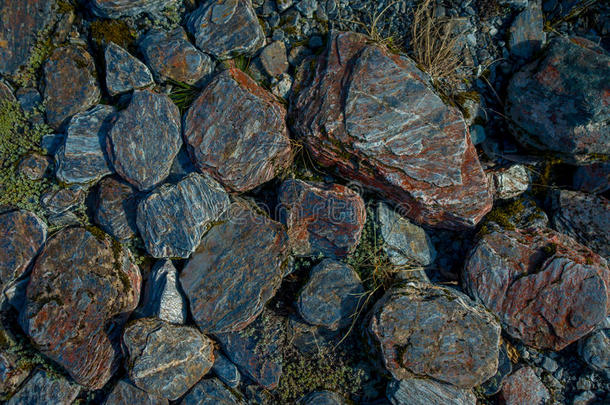 <strong>扁平化</strong>岩石坐落的采用Ferd采用and弗朗茨·斐迪南约瑟夫冰河国家的公园,采用英语字母表的第14个字母