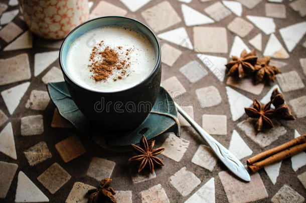 咖啡豆和乳霜