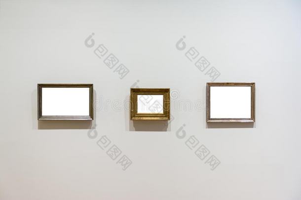空白的艺术博物馆隔离的绘画框架装饰在室内墙