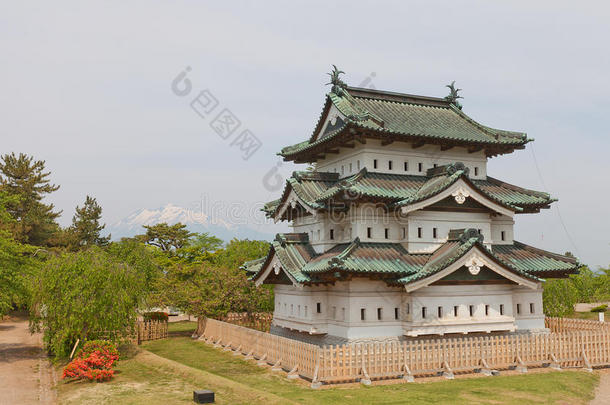 主要的保持中世纪城堡的主楼关于弘前城堡,弘前城市,黑色亮漆