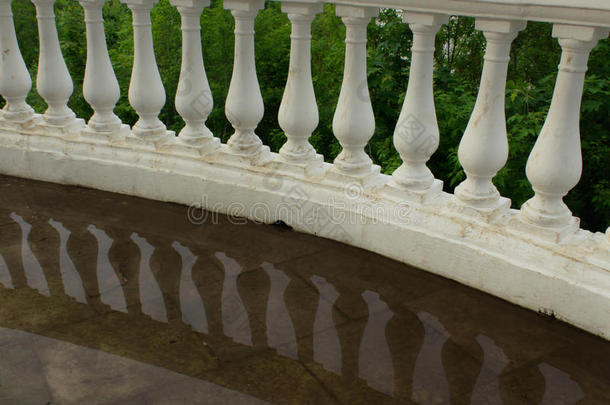 栏杆柱关于圆形的栏杆和反映采用水