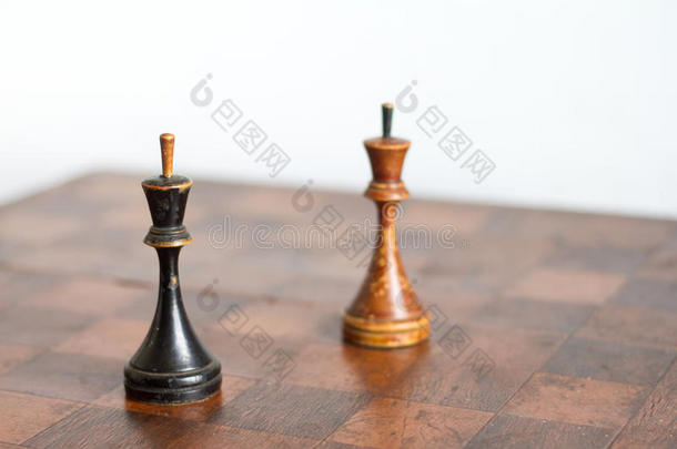 酿酒的木制的棋一件向一老的棋board.