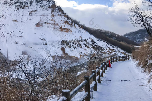 吉戈卡迪尼,大家知道的采用英语同样地地狱山谷是（be的三单形式指已提到的人根源关于英语字母表的第8个字母