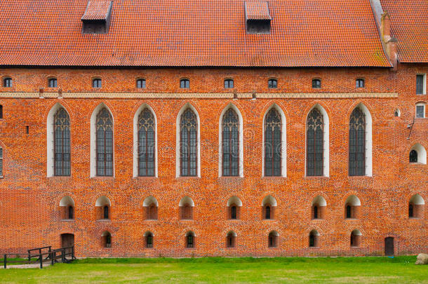 砖墙和高的gothicscriptorgothictype哥特式书写体窗关于城堡小教堂采用马尔堡,