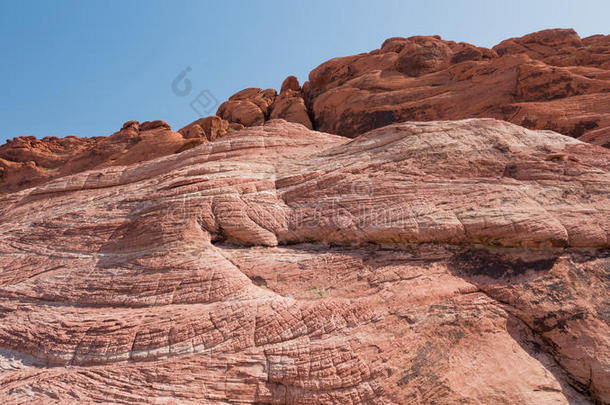 多变的砂岩采用红色的岩石峡谷