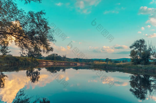 镇定的美丽的风景优美的风景