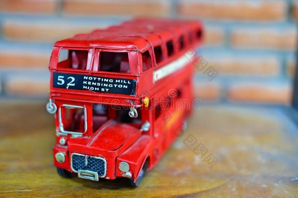 红色的双的装饰者伦敦公共<strong>汽车模型</strong>玩具