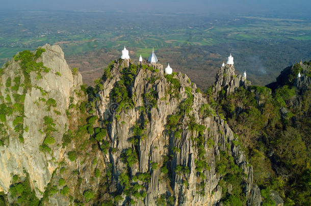 空气的看法向山庙