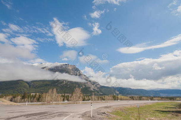 岩洞山和公路1,加拿大