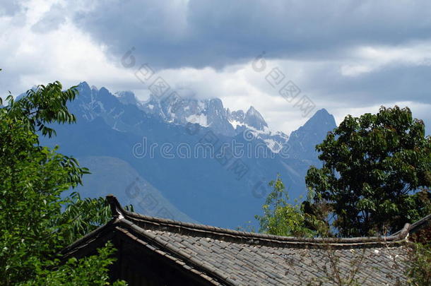 龙玉LaoPeople'sRepublic老挝人民共和国<strong>山</strong>香格里拉雪云南云南<strong>山</strong>峰天自然背