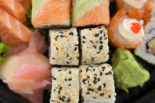寿司和鲑鱼