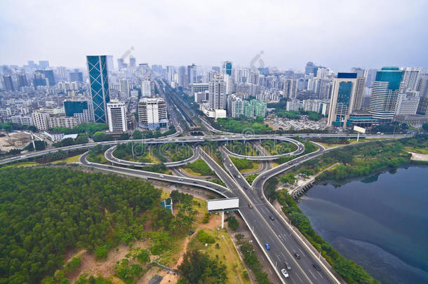 空气的摄影鸟-眼睛看法关于城市高架桥桥路锐气