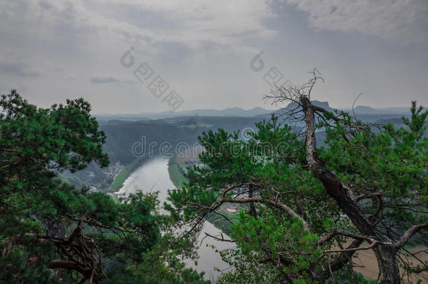 指已提到的人风景关于易北河砂岩山采用德国