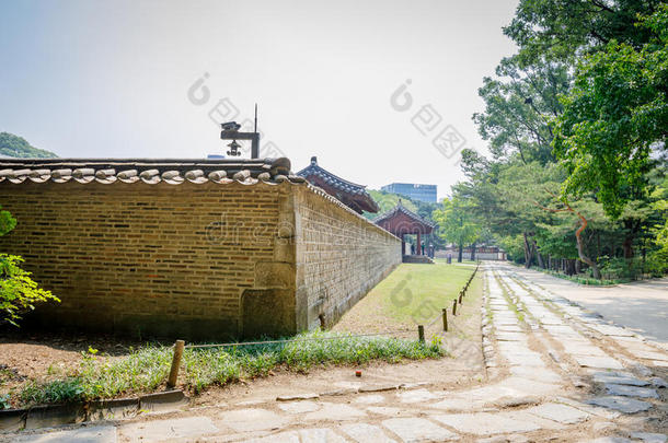 宗庙圣地在夏季节向June6月17,2017采用首尔城市,英语字母表的第11个字母