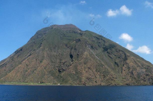 火山边缘<strong>之恋</strong>岛全景画&字母字母x28;海港&字母字母x29;-墨西拿墨西拿海峡-西西里岛