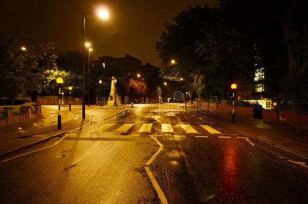 修道院路人行横道,伦敦在夜