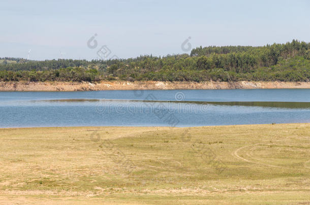 湖、水库是坝、水库、湖demand需要坎皮拉树和坎佩尔湖