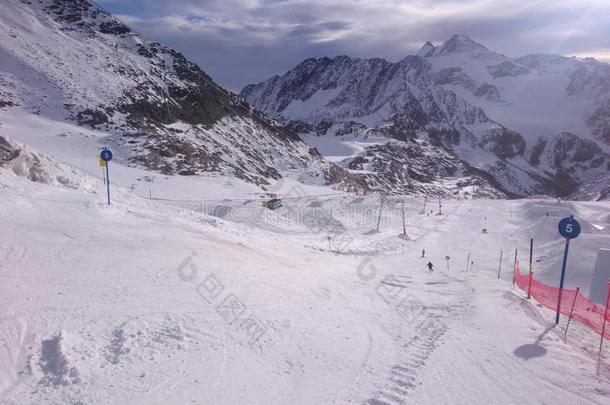 滑雪采用奥地利