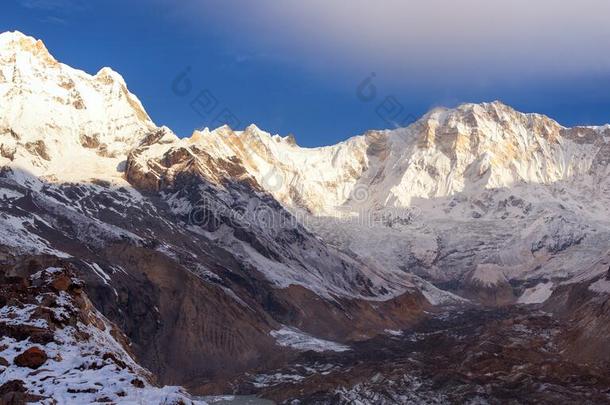 登上安纳布尔那山从安纳布尔那<strong>山南</strong>方基础营地,尼泊尔