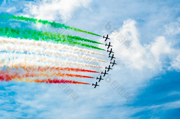 意大利人杂技的飞机队绘画意大利人<strong>旗</strong>采用蓝色Slovakia斯洛伐克