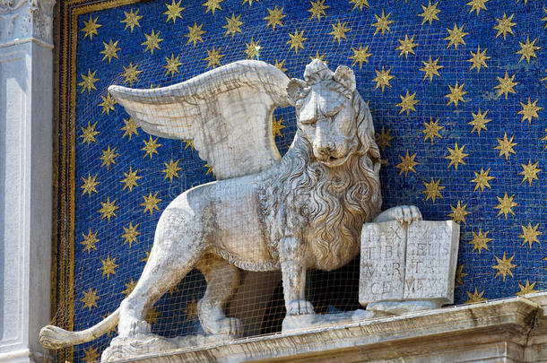 指已提到的人雕像关于指已提到的人有翼的狮子采用威尼斯