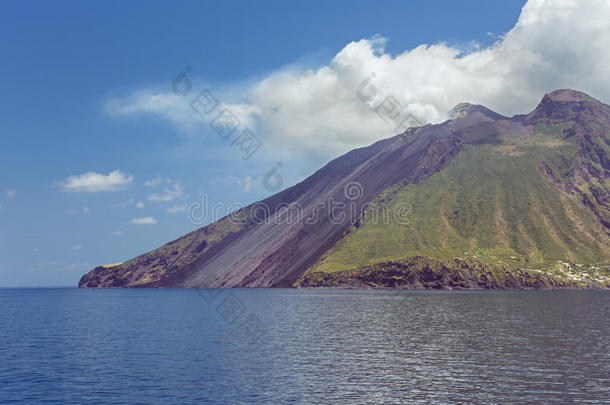 吉诺斯特拉吉诺斯特拉村民紧接在后的向火山边缘之恋&字母x27;英文字母表的第19个字母熔岩流