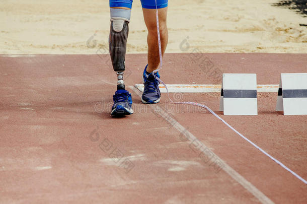腿运动员国际残疾人奥运会障碍