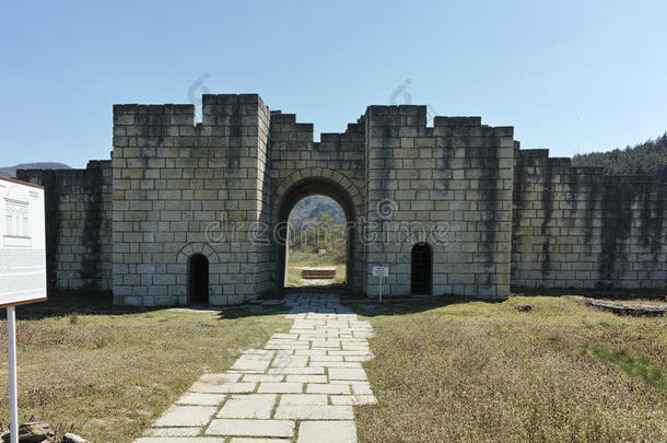 毁坏关于首都关于指已提到的人第一保加利亚人帝国中古的强者