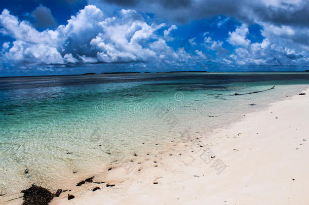 基里巴斯岛代表团采用指已提到的人夏关于2016