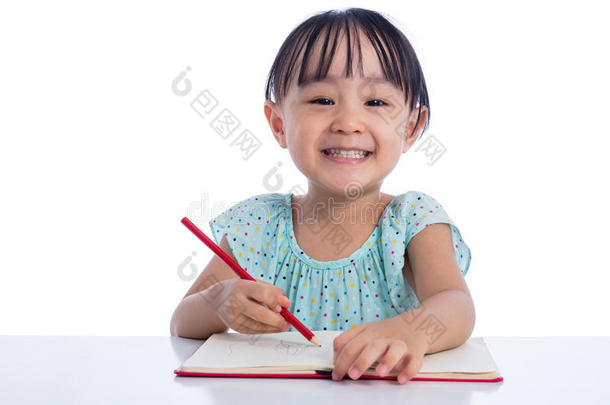 亚洲人小的中国人女孩文字向练习书