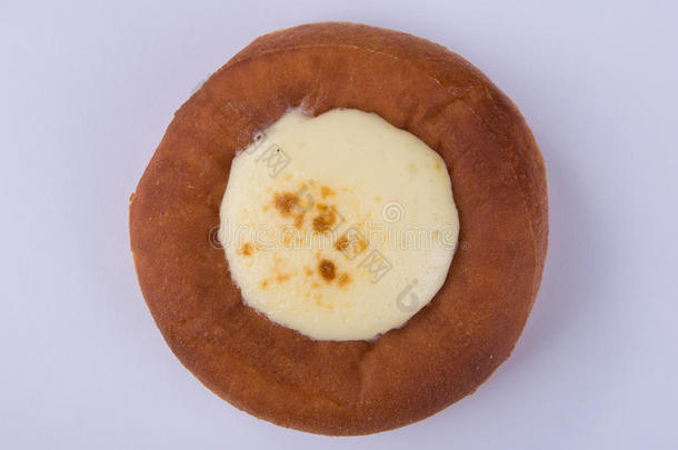 油炸圈饼或奶酪油炸圈饼向一b一ckground.