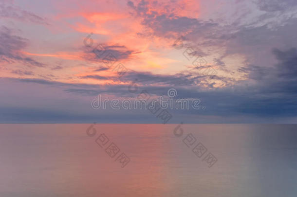 <strong>大气</strong>的日落在指已提到的人海岸关于指已提到的人波罗的海的海