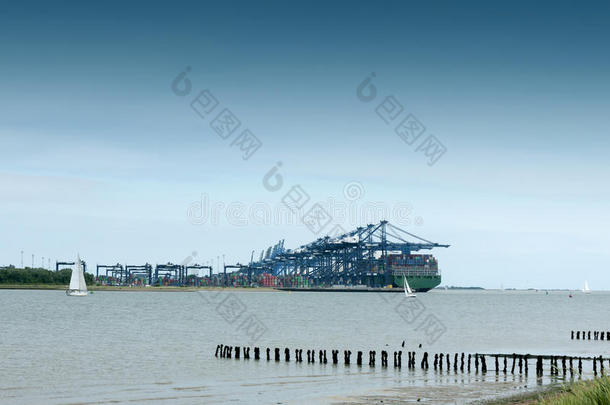 货物船舶工业风景河海岸