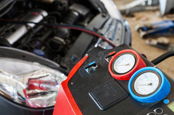 中途加油关于汽车调节器采用汽车修理商店