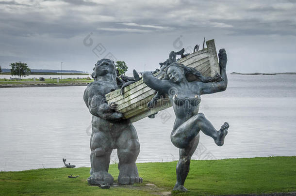 大的通行费和PIRET雕像,萨雷马岛,爱沙尼亚