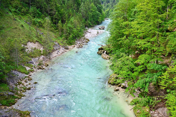 河在<strong>水洞</strong>,奥地利