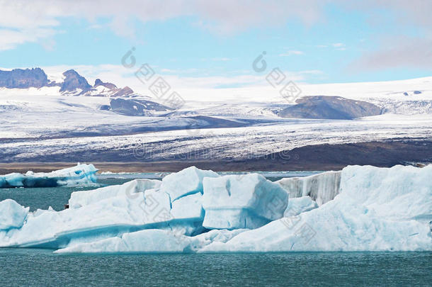 蓝色冰块采用冰河冰采用指已提到的人乔库萨隆环礁湖采用南方