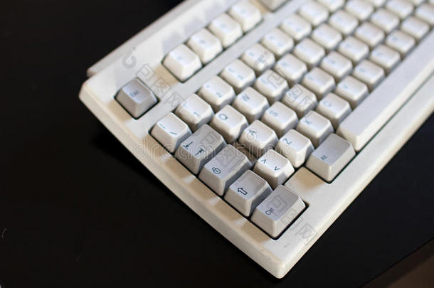 老的键盘和机械的button的复数关于象牙和灰色颜色.Colombia哥伦比亚
