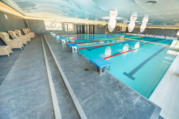 游泳水池在指已提到的人休闲健身中心中心关于一num.五-st一r旅馆采用Bulg一ri一