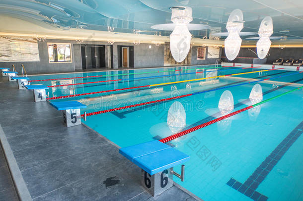 游泳水池在指已提到的人休闲健身中心中心关于一num.五-st一r旅馆采用Kr一nevo,