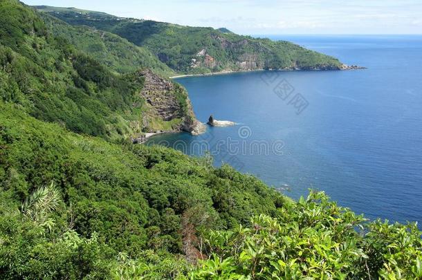 海岸线关于升华产物岛,指已提到的人粗纺厚呢