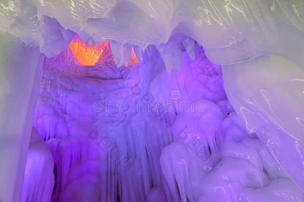 冰洞穴