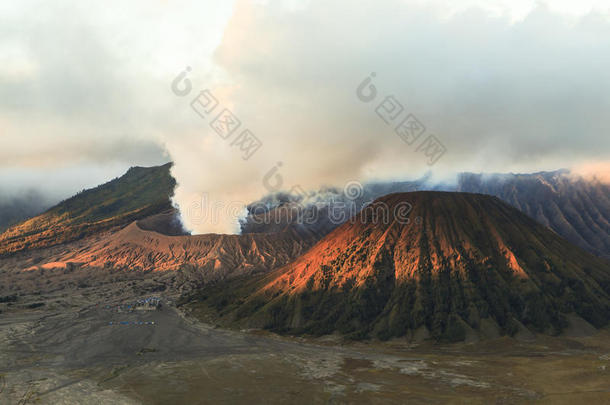 日出在指已提到的人止头痛药火山