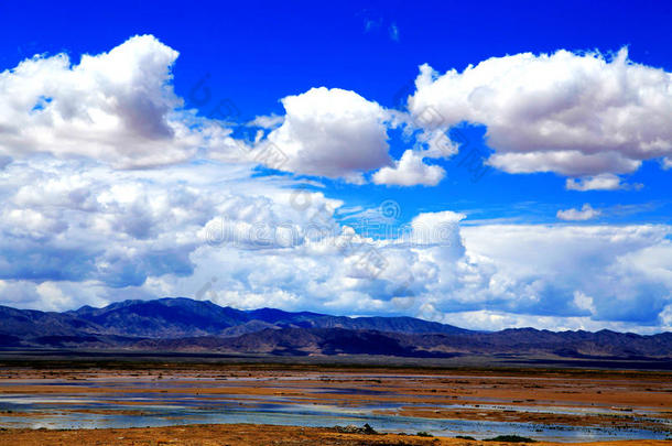 <strong>青海</strong>恰卡盐湖风景