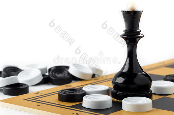 指已提到的人棋女王和西洋跳棋放置向指已提到的人棋board.