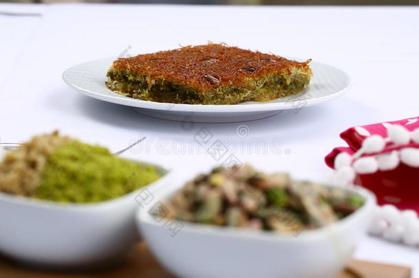 卡塔菲-传统的土耳其的餐后甜食