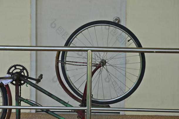 前面轮子和挡泥板关于一自行车